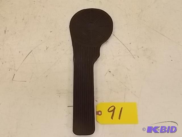 lot 91 image: 1955-57 Chev. Gas Pedal Cover, NOS, PN 987107...