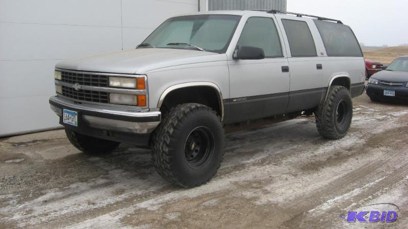 92 CHEVY SUBURBAN 240,265-----1GNFK16K7NJ3423...