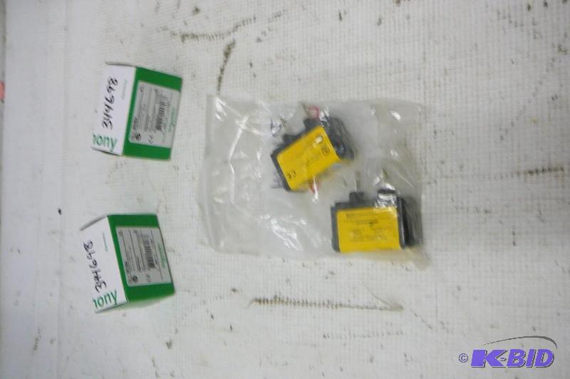 Bussmann TCF151 (2) Schneider DL1BDB4 (2)...