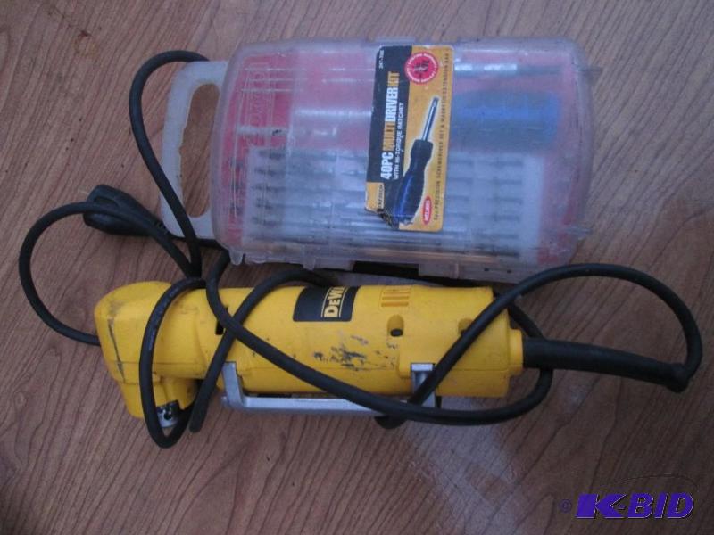 Dewalt right angle drill, 38 with 40 pc. Mul...