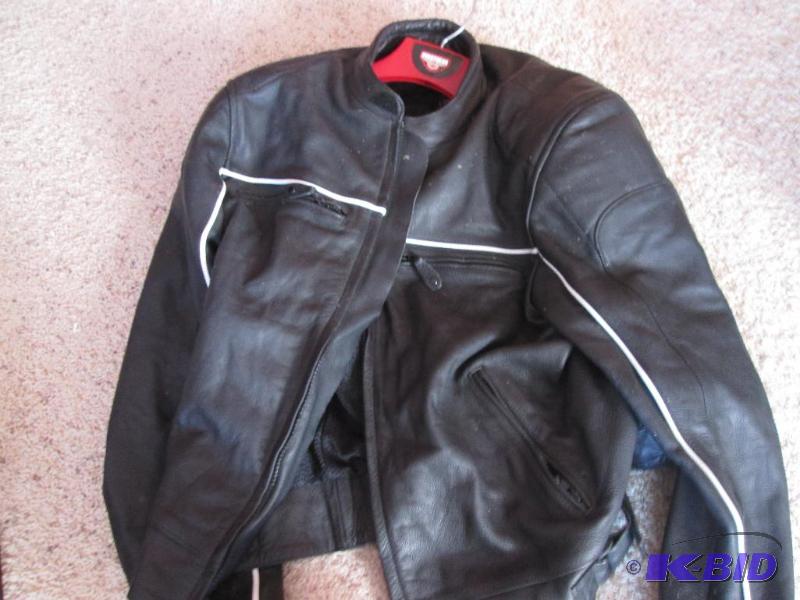 Raider leather motorcycle jacket size 48 with...