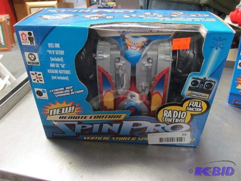 lot 16 image: Remote control spin pro vertical stunt and spinning RC vehicle