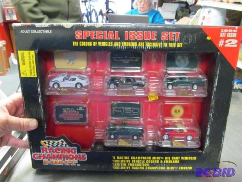 lot 36 image: Racing Champion Mint Car Set #2 Die Cast set