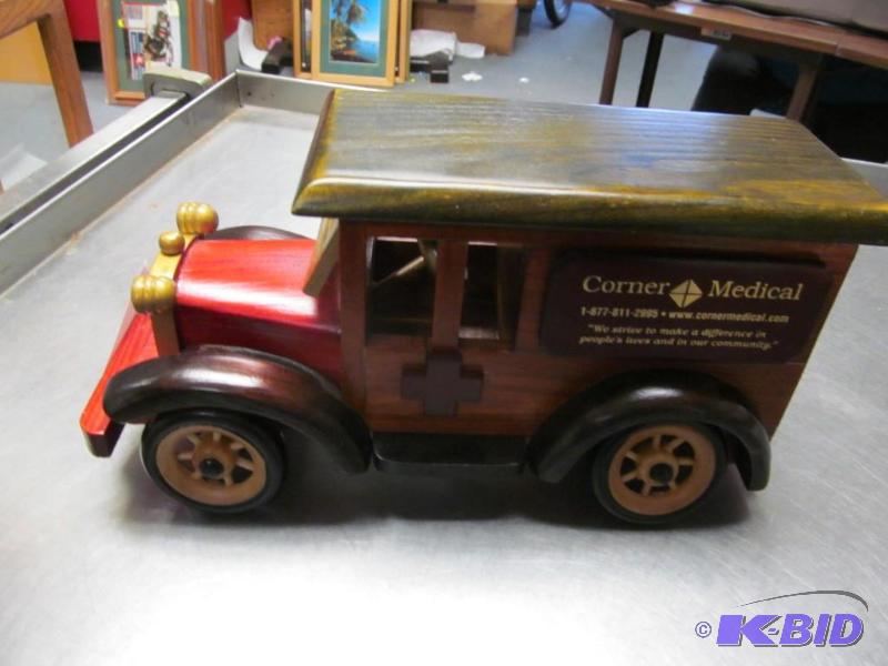 lot 42 image: Wood Advertisement Truck