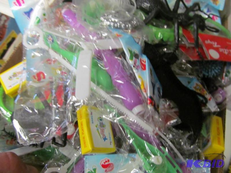 lot 45 image: Lot of Carnival-Birthday gifts and  trinkets  approx 75-100