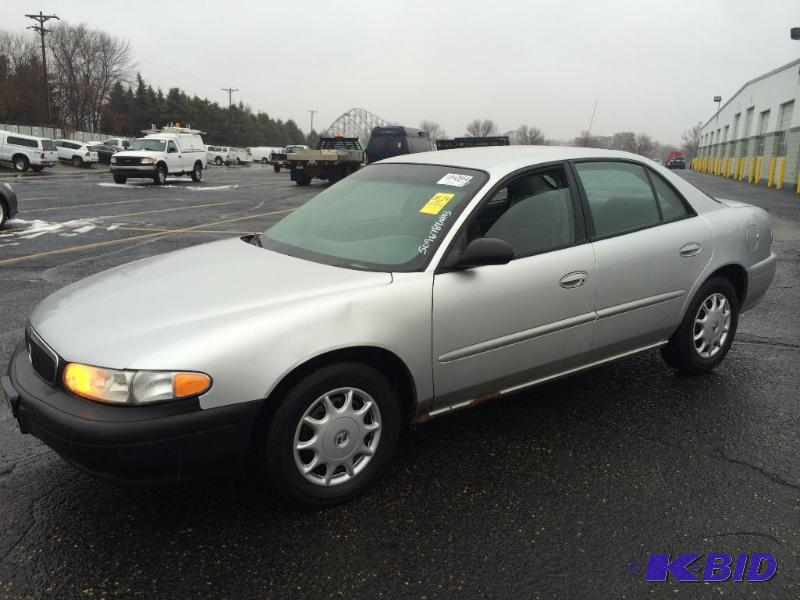 lot 14 image: 2003 Buick Century Custom