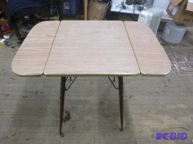 lot 187 image: Small Drop Leaf Table 24" X 36"...