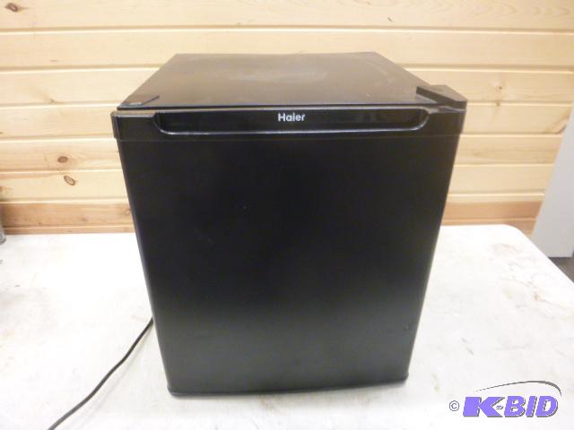lot 189 image: Haier&nbspThermoelectric Refrigerator Model ...