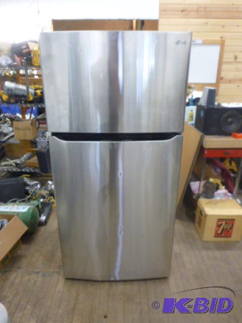 lot 2 image: Refurbished LG RefrigeratorFreezer Model LTC...