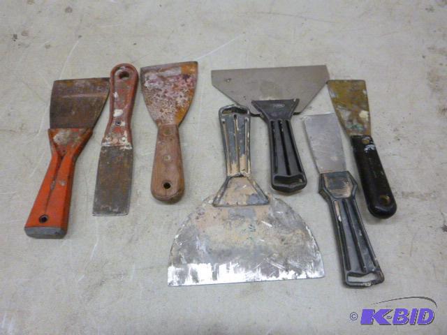 lot 38 image: Miscellaneous Putty Knives...