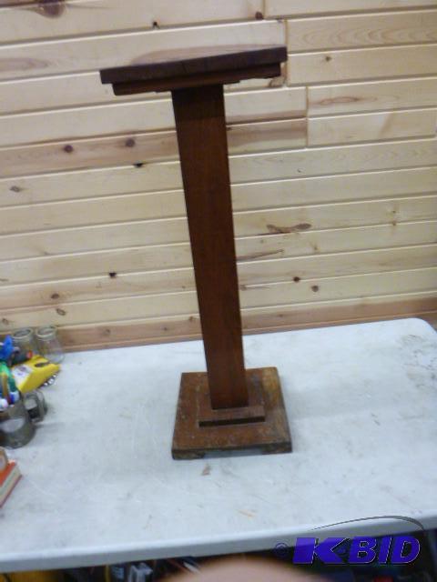 lot 40 image: 34" Plant Stand...