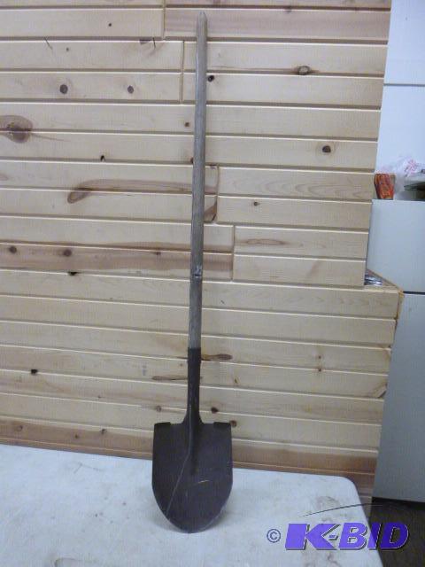lot 48 image: Spade Shovel...
