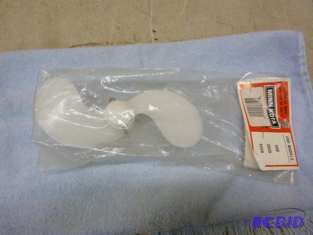 lot 68 image: Minn&nbspKota Prop For Models&nbsp55D, 355D...
