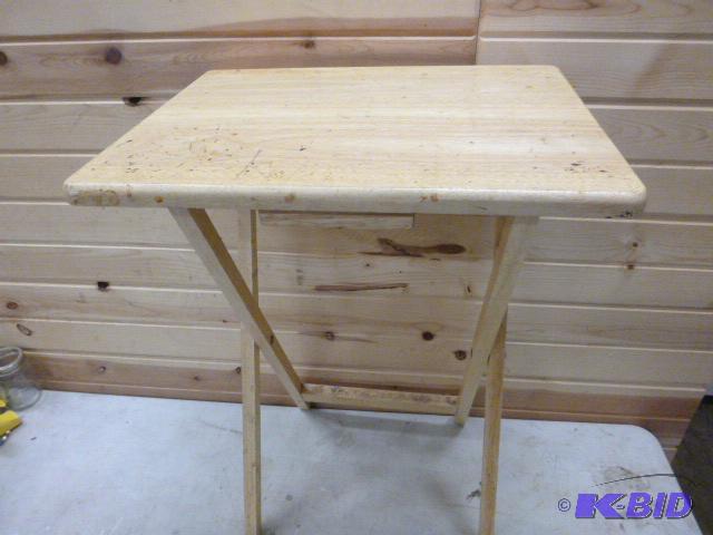 lot 69 image: Wood TV Tray...