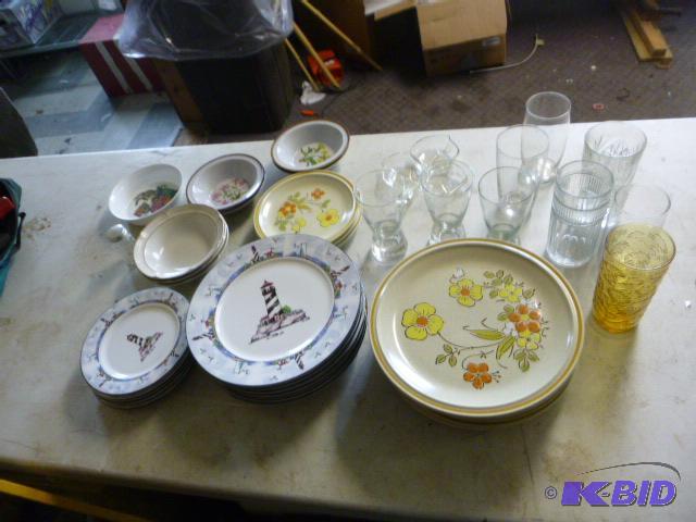 lot 75 image: Miscellaneous Dishes and Glassware...