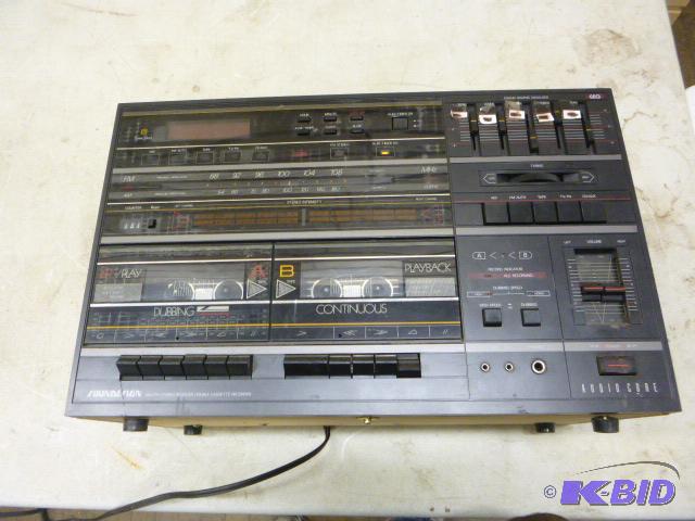 lot 8 image: Soundesign&nbspGEQ AMFM Receiver Model 5968...