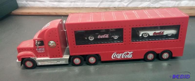 lot 3 image: Coca-Cola 2001 Holiday Dual Classic Carrier S...