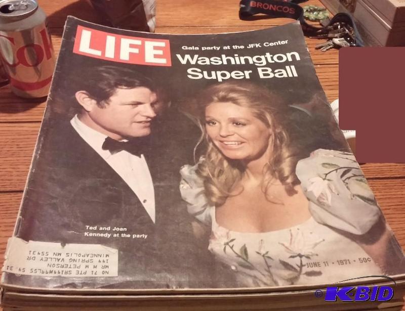 lot 42 image: Lot of Vintage Life Magazines Germaine Greer...