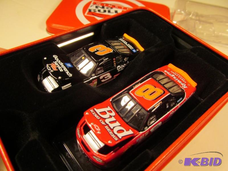 2000 Action Earnhardt Sr & Jr No Bull 164 Hood Open Tin Set MIB