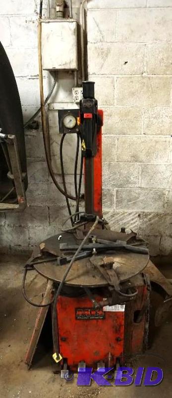lot 19 image: MTS Model 2010HP Electric Tire Changing Machi...