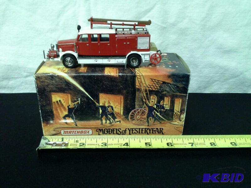 lot 16 image: Matchbox Fire Engine Series  Models of Yesteryear 1938 Mercedes KS15 fire truck diecast