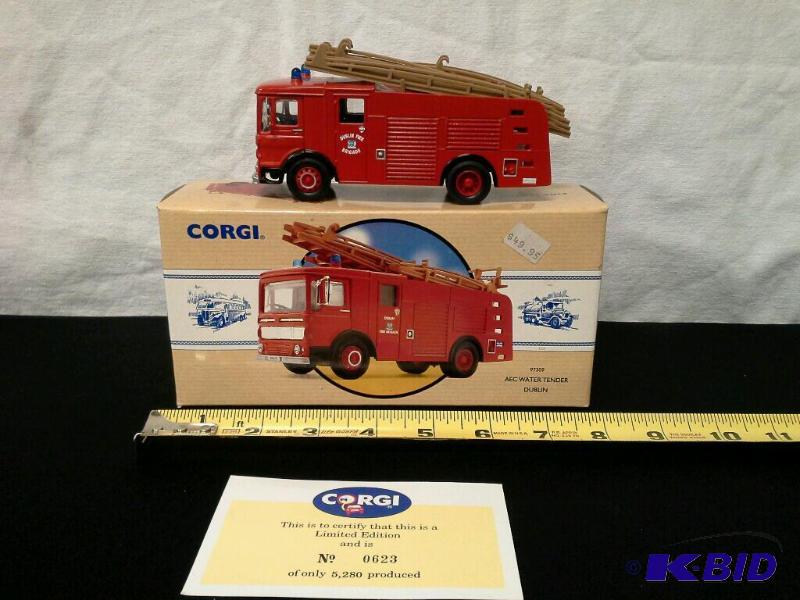 lot 5 image: Corgi AEC WaterTender Dublin diecast