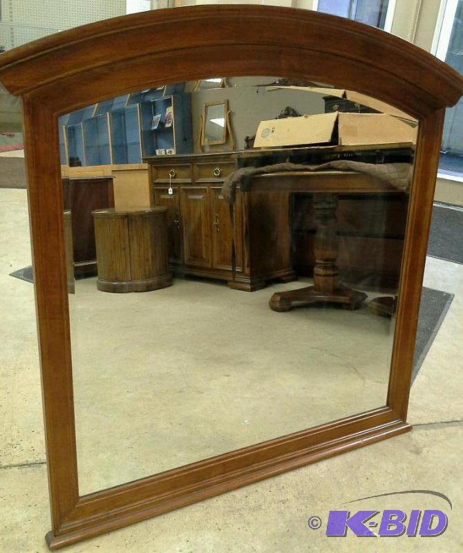 lot 51 image: Stanley Furniture Company Mirror