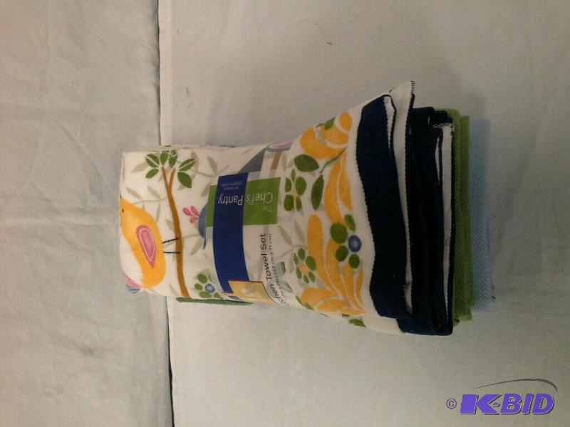 lot 80 image: The chef pantry kitchen towel set