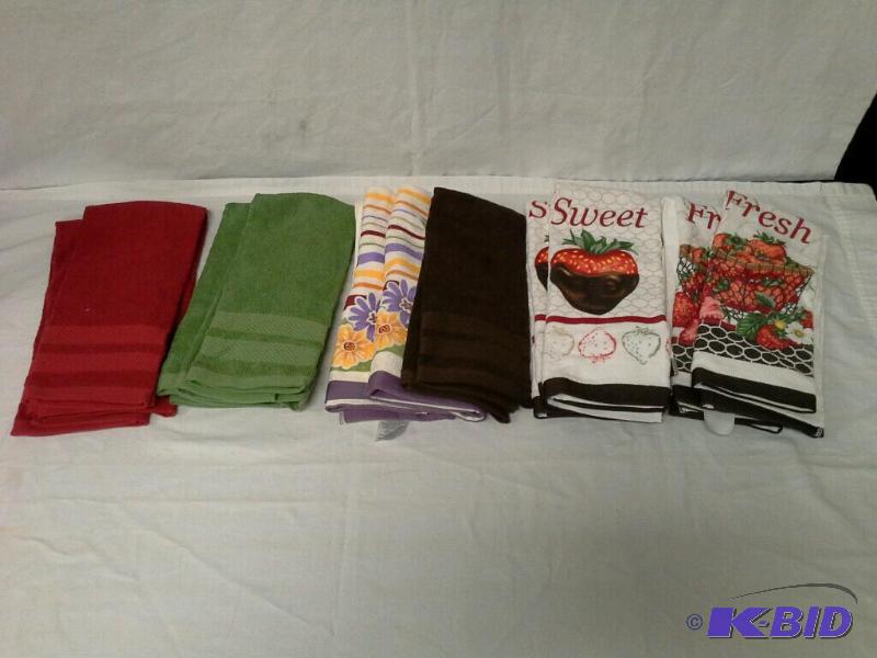 lot 81 image: 11 piece kitchen towel set