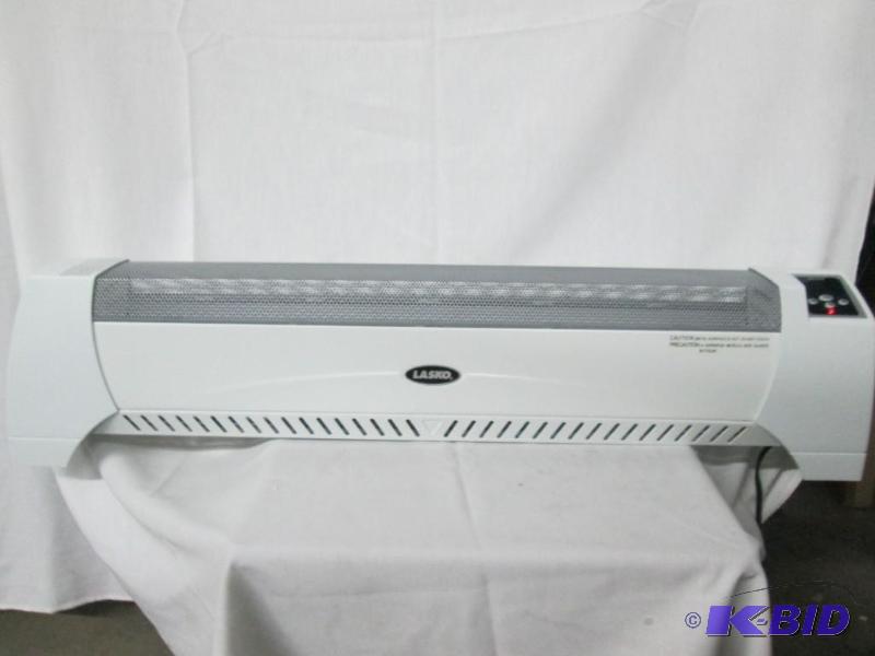 lot 17 image: Lasko 1500 Watt Silent Room Heater