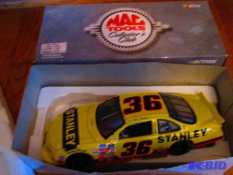 lot 223 image: Mac Tools NASCAR collector club Tim Fedewa #3...