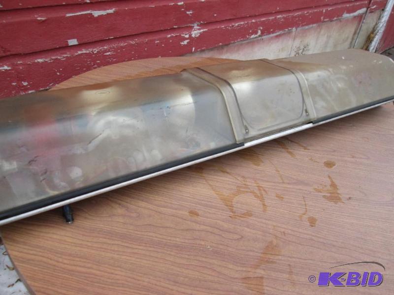 lot 3 image: Full size police light bar, LP 6000 Code 3. N...