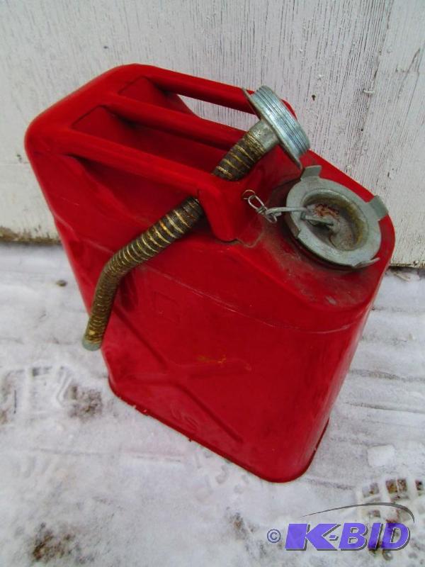 lot 8 image: All metal Jerry Can gasoline tank...