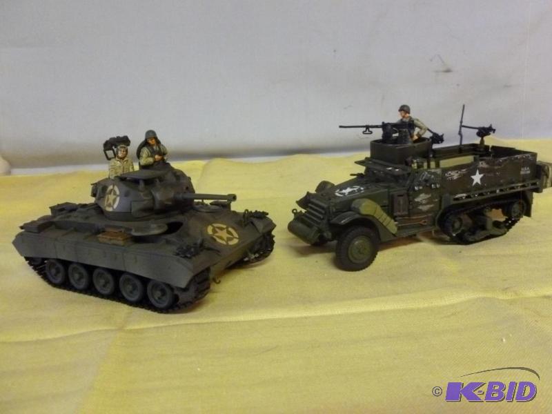 lot 112 image: Lot of two 21st Century Toys die cast items t...
