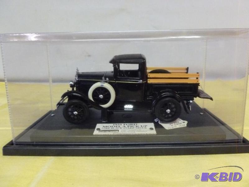lot 122 image: Large Motor City Classics 1931 Ford Model &qu...
