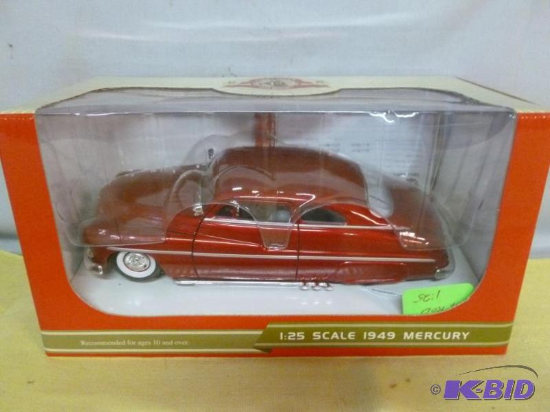 lot 144 image: First Gear 1949 Mercury 125 scale die cast m...