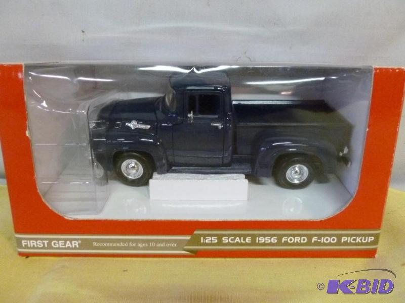 lot 146 image: First Gear 1956 Ford F-100 125 scale die cas...