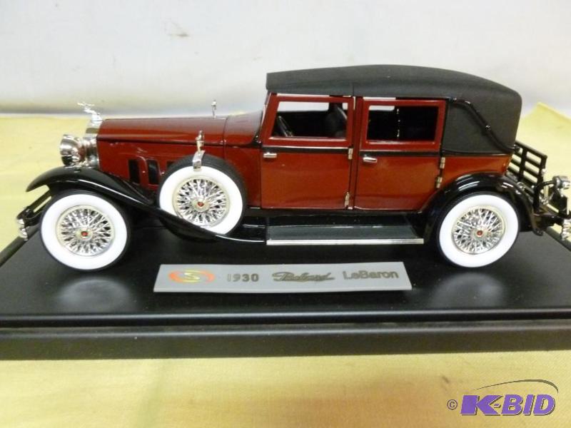 lot 170 image: Large Sun Ray 1930 Packard LeBaron 118 scale...