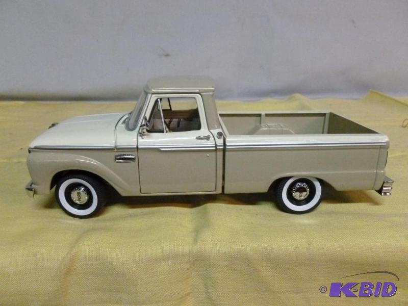 lot 172 image: Large Sun Star 1965 Ford F-100&nbsp118 scal...