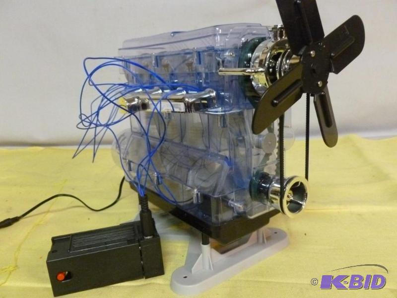 lot 231 image: Large battery operated engine, appears to be ...