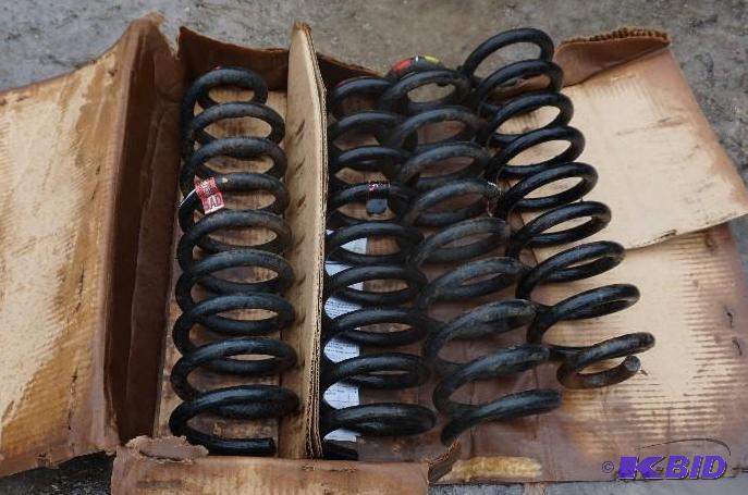 Set of Ford F-350 Pick Up Truck Leaf Springs ...