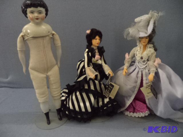 Costume, Porcelain Dolls
