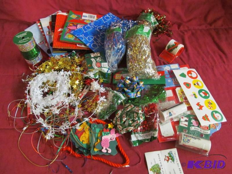lot 109 image: Gift Wrapping