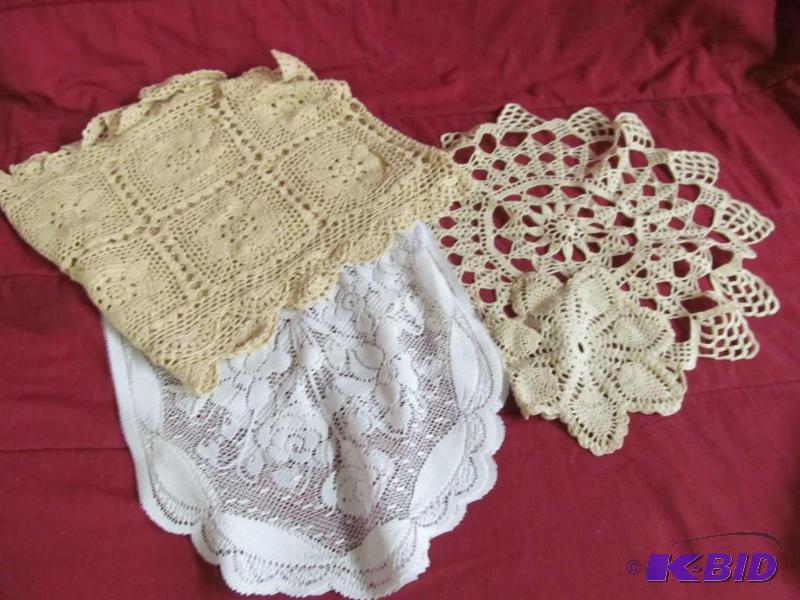 lot 129 image: Doily
