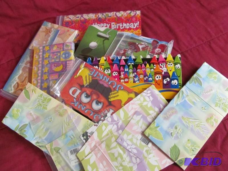 lot 151 image: Gift Bags