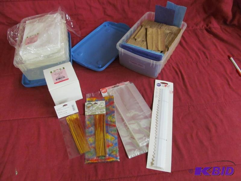 lot 169 image: Gift Bags