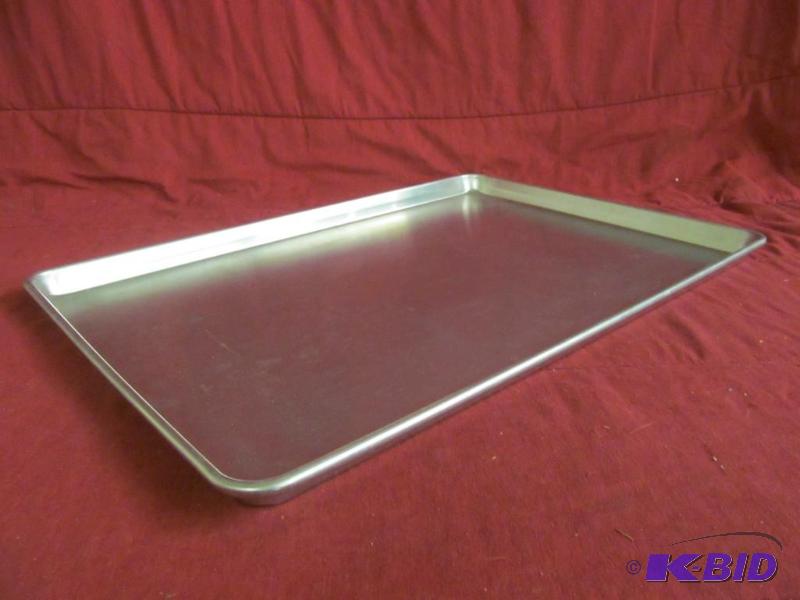 lot 188 image: Pan