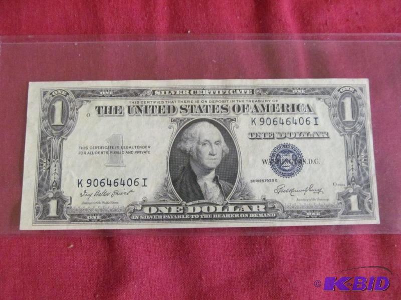 lot 4 image: Currency