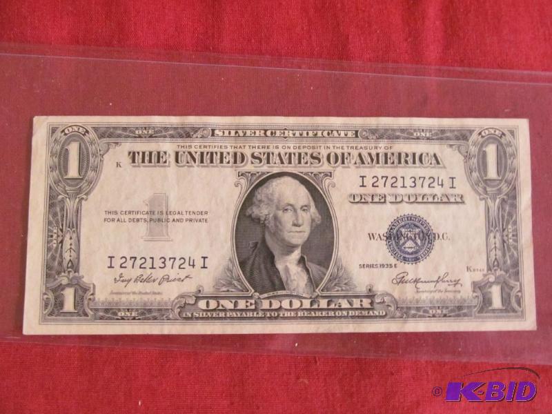 lot 9 image: Currency