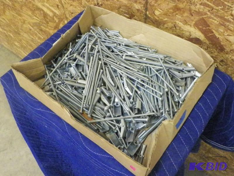 Toggle Bolts
